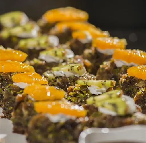 Dream World Aqua 5* Side