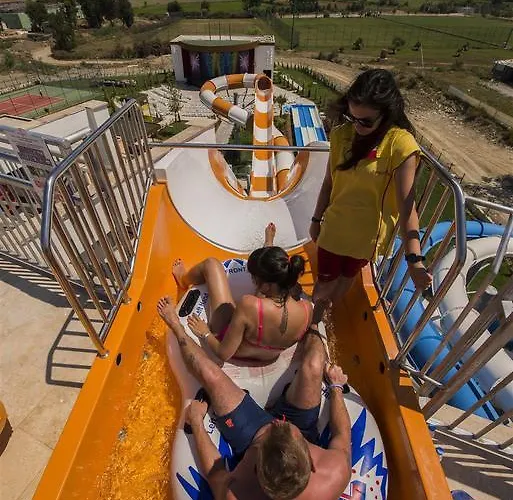 Dream World Aqua Hotel 5*