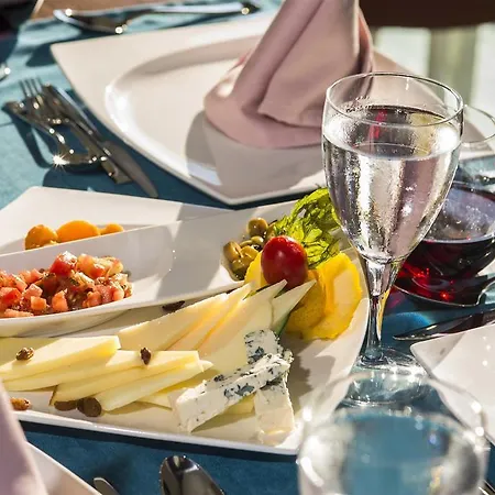 Hotell Dream World Aqua 5*