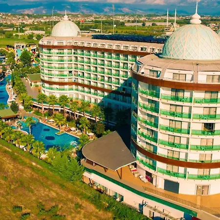 Dream World Aqua Hotell 5*
