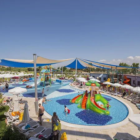 Dream World Aqua Hotell
