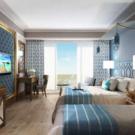 Dream World Aqua Hotell 5*