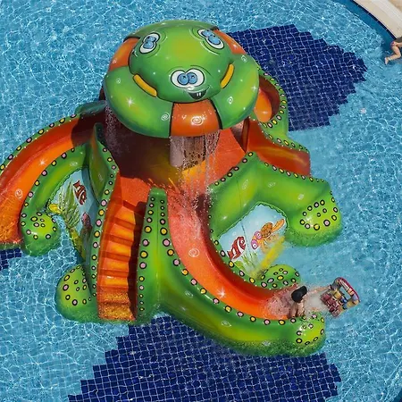 Dream World Aqua Side