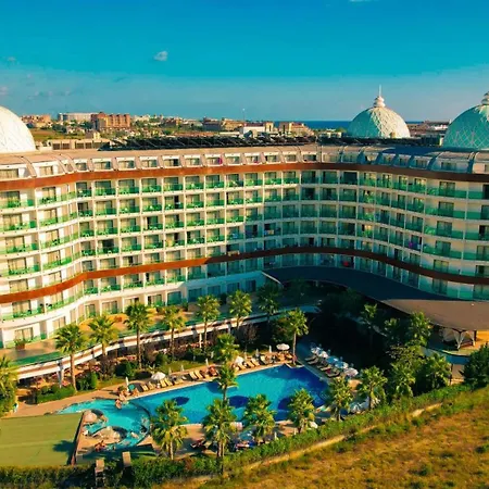 Dream World Aqua Hotell 5*