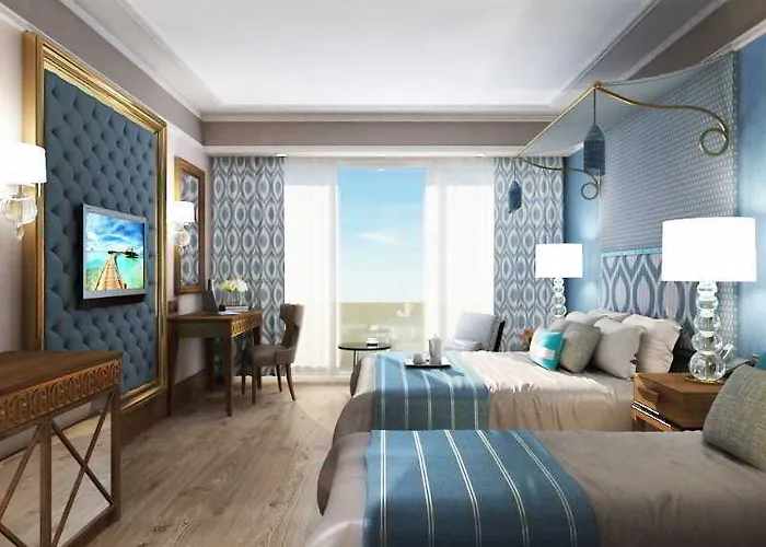 Dream World Aqua Hotell 5*