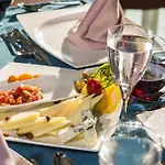 Otel Dream World Aqua 5*